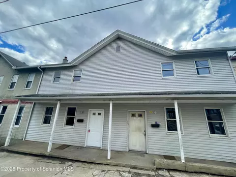 1209 1211 Jackson St, Scranton, PA 18504