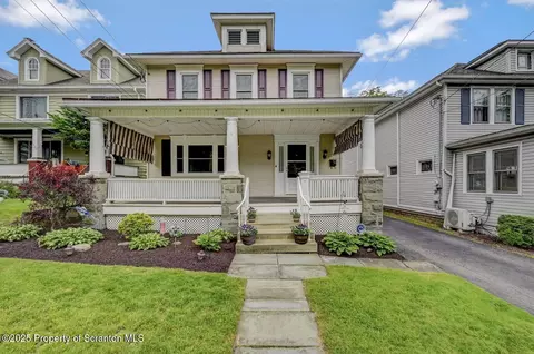 1120 Woodlawn St, Scranton, PA 18509