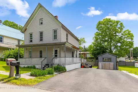 30 William St, Hallstead, PA 18822