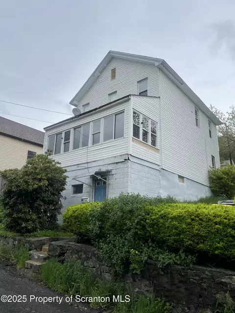 841 Hill St, Archbald, PA 18403
