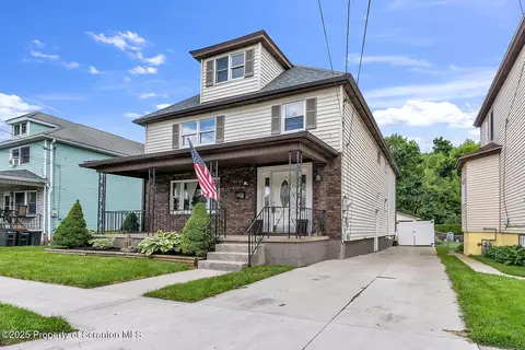 620 Boulevard Ave, Dickson City, PA 18519