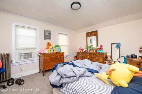 Bedroom - 741 N 743 Sumner Ave, Scranton, PA 18504 photo 20 of 24