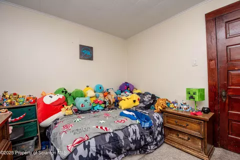 Bedroom - 741 N 743 Sumner Ave, Scranton, PA 18504 photo 16 of 24