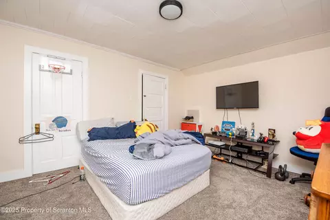 Bedroom - 741 N 743 Sumner Ave, Scranton, PA 18504 photo 22 of 24