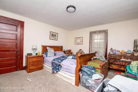 Bedroom - 741 N 743 Sumner Ave, Scranton, PA 18504 photo 17 of 24