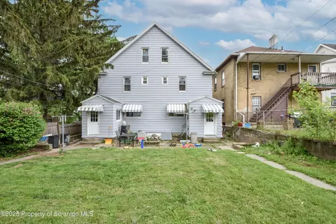 Exterior - 741 N 743 Sumner Ave, Scranton, PA 18504 photo 4 of 8