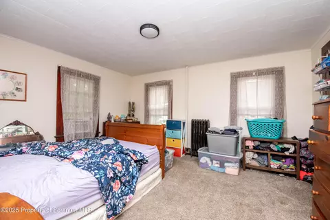 Bedroom - 741 N 743 Sumner Ave, Scranton, PA 18504 photo 19 of 24