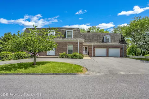 320 N Horatio Ave, Scranton, PA 18504