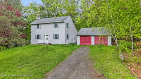 67 Smith Dr, Hallstead, PA 18822