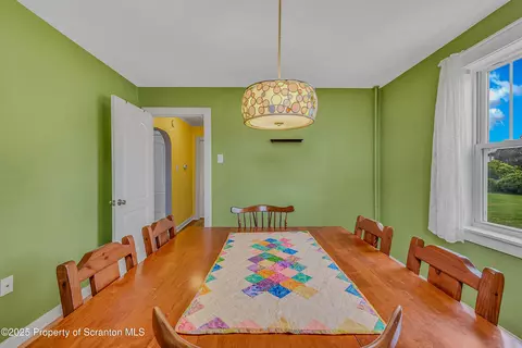 Dining - 115 Marion St, Old Forge, PA 18518 photo 2 of 3