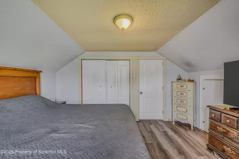 Bedroom - 115 Marion St, Old Forge, PA 18518 photo 2 of 6