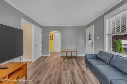 Entry Way - 115 Marion St, Old Forge, PA 18518 photo 1 of 3