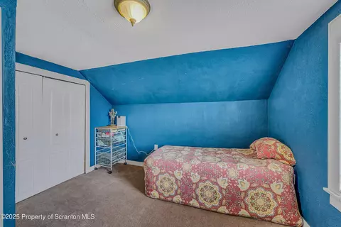 Bedroom - 115 Marion St, Old Forge, PA 18518 photo 5 of 6