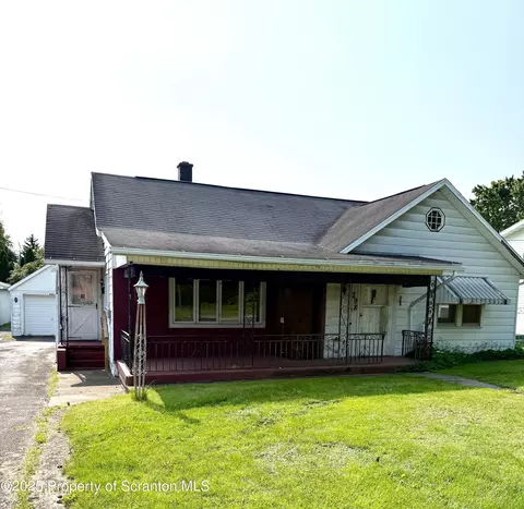 298 S Washington Ave, Jermyn, PA 18433