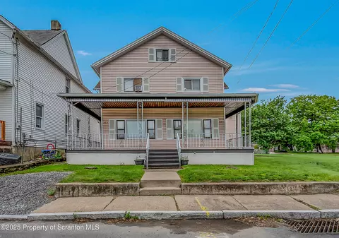 525-527 Saint Francis Cabrini Ave, Scranton, PA 18504