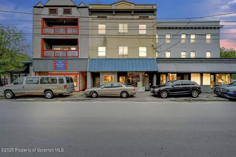 1820 Sanderson Ave, Scranton, PA 18509