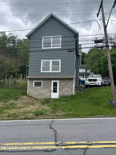 1177 N Main St, Forest City, PA 18421