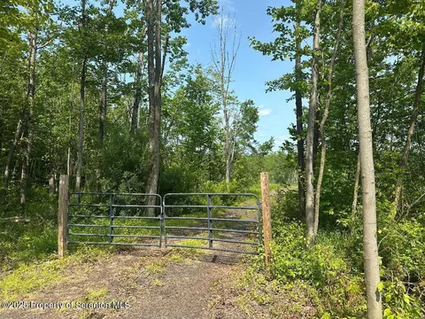 Dundaff St Sr 1007, Fell Twp, PA 18407