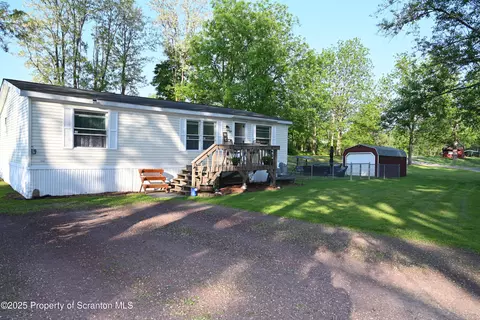 68 Spring St, Great Bend, PA 18821