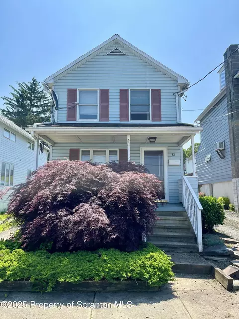 86 Saint Mary St, Wilkes Barre, PA 18705
