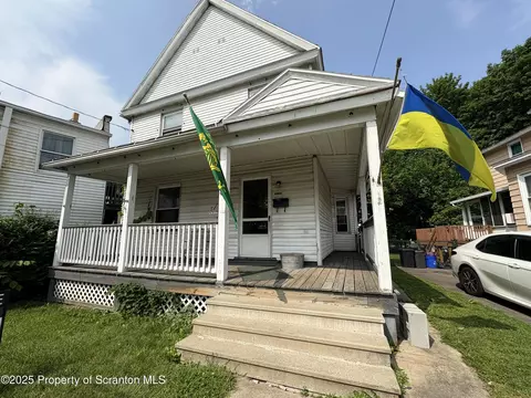 210 School St, Scranton, PA 18508