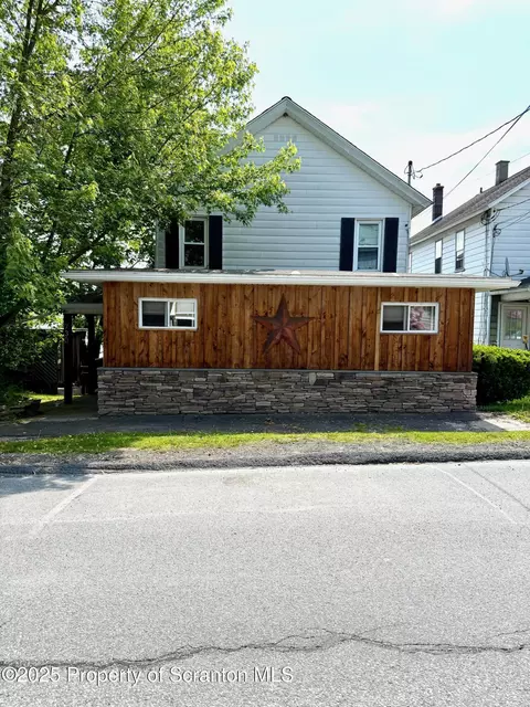 730 Main St, Forest City, PA 18421