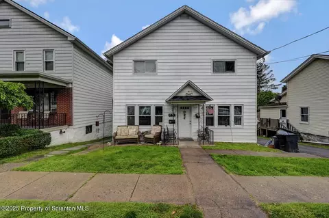 1221 1223 Eynon St, Scranton, PA 18504