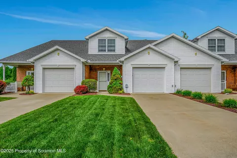 135 Beverly Rd, Archbald, PA 18403