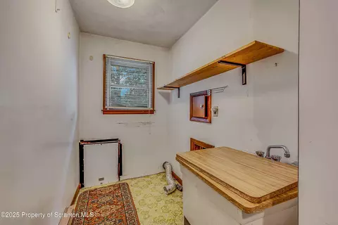 512 Thomas Dr, Dunmore, PA 18512 photo 30