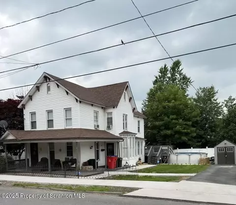 55 Washington St, Carbondale, PA 18407