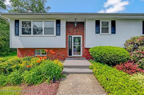 478 Sr 106, Greenfield Township, PA 18407