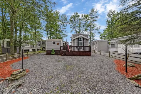 Wl752 Lake View North, Gouldsboro, PA 18424