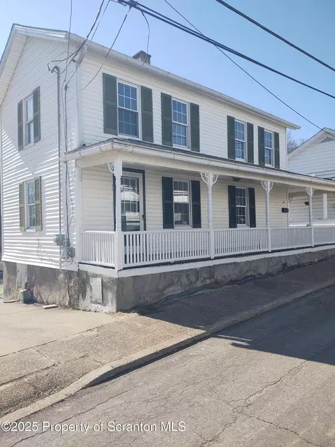 89 Coal St, Plymouth, PA 18651