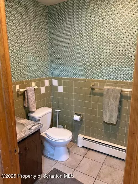 1050 Robert Rd, Old Forge, PA 18518 photo 9