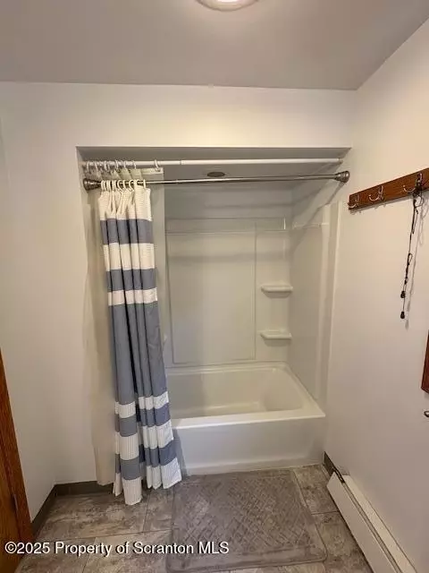 1050 Robert Rd, Old Forge, PA 18518 photo 18