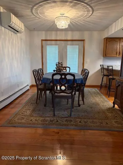 1050 Robert Rd, Old Forge, PA 18518 photo 4