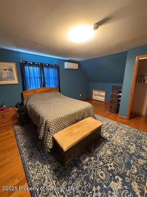 1050 Robert Rd, Old Forge, PA 18518 photo 22