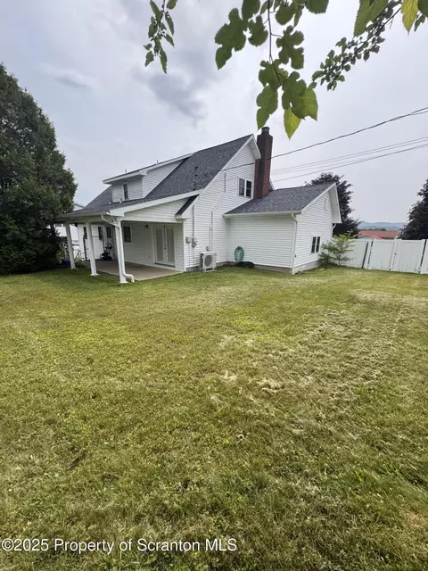 1050 Robert Rd, Old Forge, PA 18518 photo 30