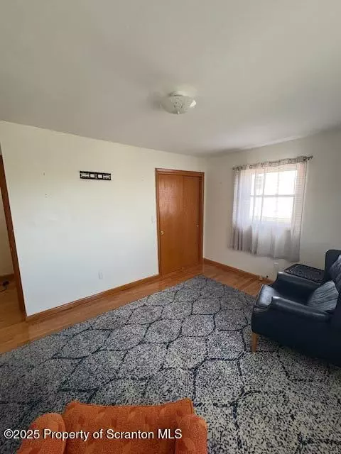 1050 Robert Rd, Old Forge, PA 18518 photo 15