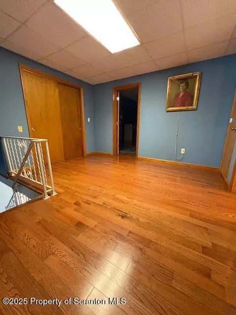 1050 Robert Rd, Old Forge, PA 18518 photo 19