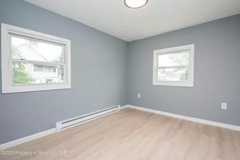 Bedroom - 98 Rose Ln, Old Forge, PA 18518 photo 3 of 4