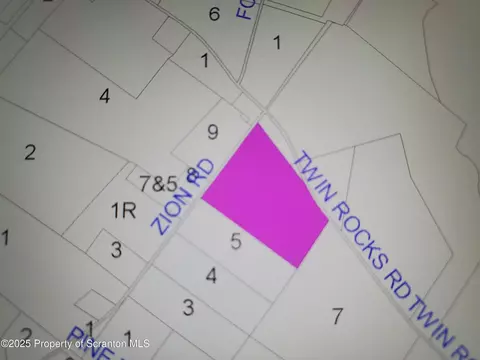 15 32 Acre Zion Rd, Newfoundland, PA 18445