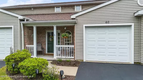 60 Parkland Dr, Clarks Summit, PA 18411