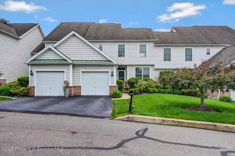2303 Browning, Moosic, PA 18507