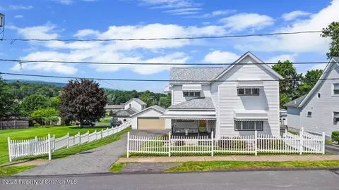 715 Murray St, Throop, PA 18512