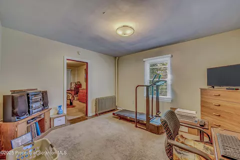 932 12 E Drinker St, Dunmore, PA 18512 photo 31