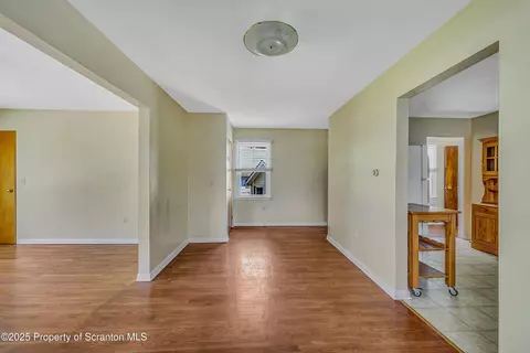932 12 E Drinker St, Dunmore, PA 18512 photo 12