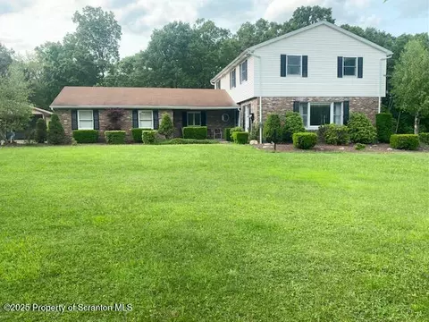 477 Saint Marys Rd, Mountain Top, PA 18707