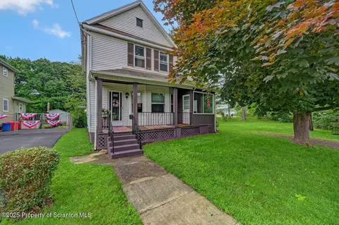 104 Sanderson St, Throop, PA 18512