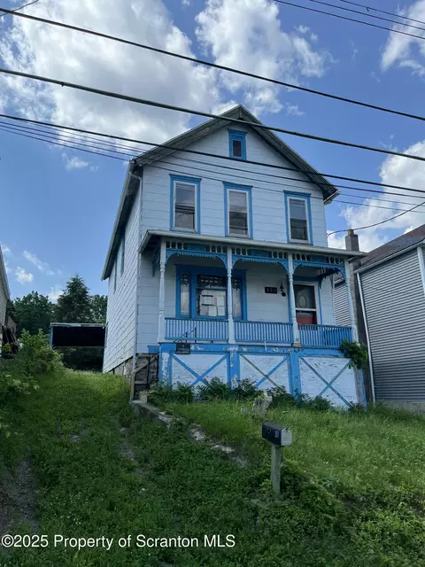 533 W State St, Larksville, PA 18651